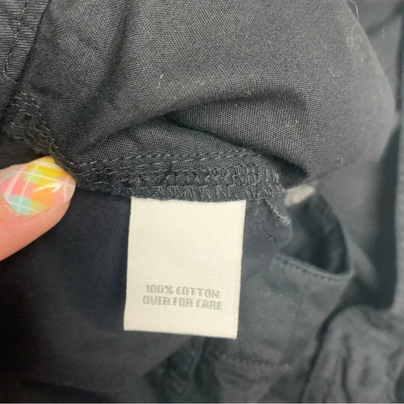 Relativity black cuffed shorts 8 inch length size 12 no stretch real pockets - Picture 11 of 12